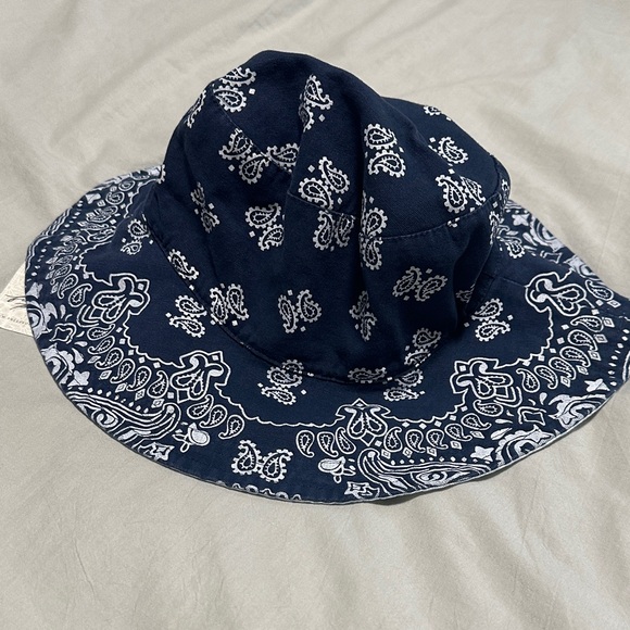Free People Bandana reversible bucket hat - Picture 9 of 9